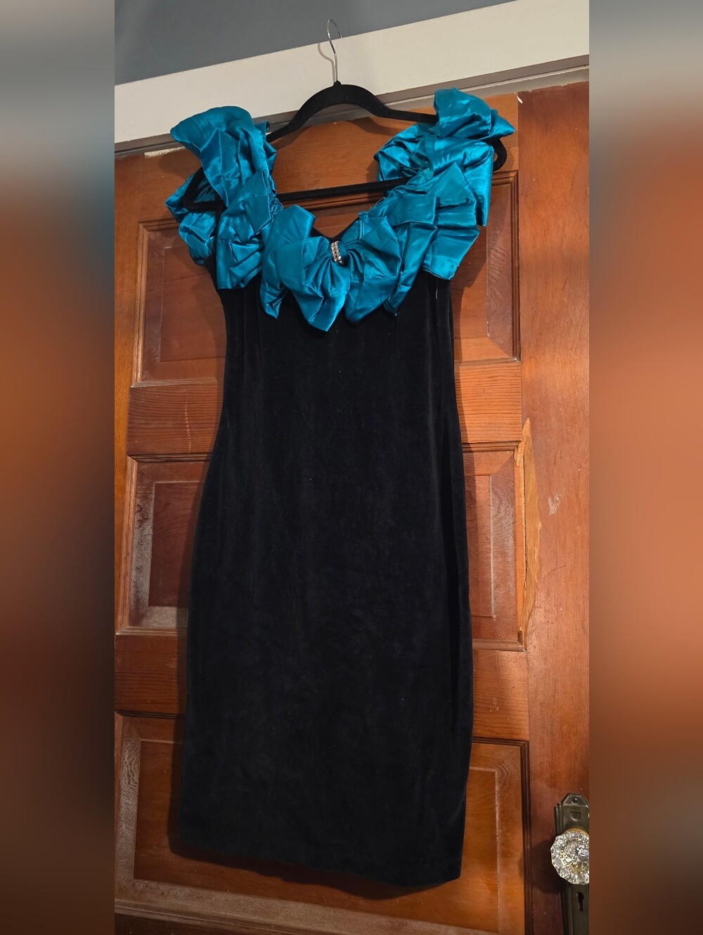 90s Notorious Black Velvet Dress with Teal Ruffled Collar